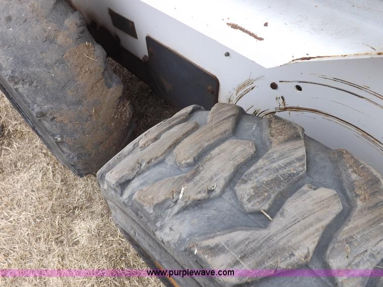 image for item I9116 1995 Bobcat 753 skid steer