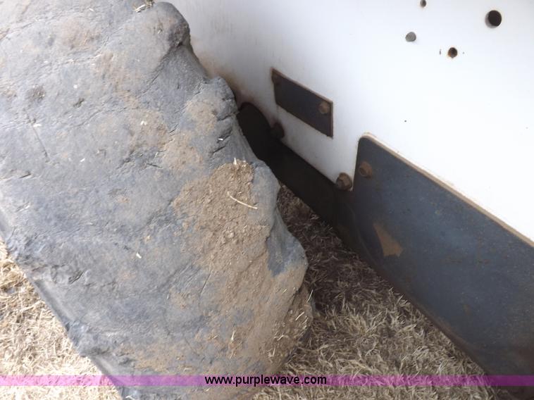 image for item I9116 1995 Bobcat 753 skid steer