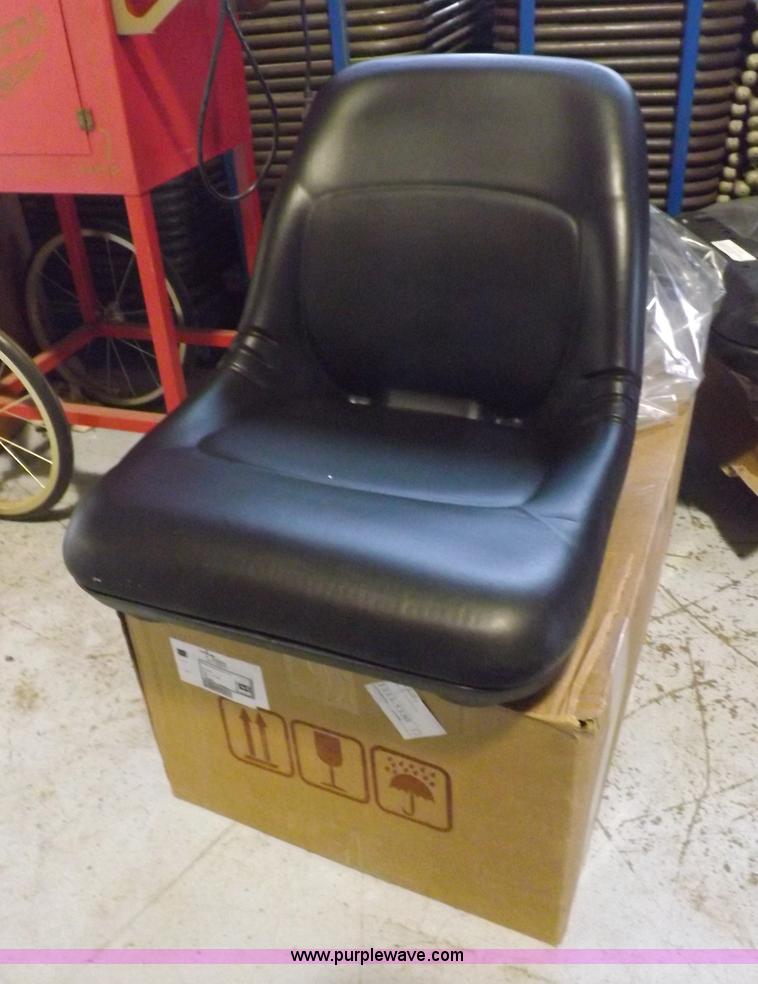 image for item I9116 1995 Bobcat 753 skid steer