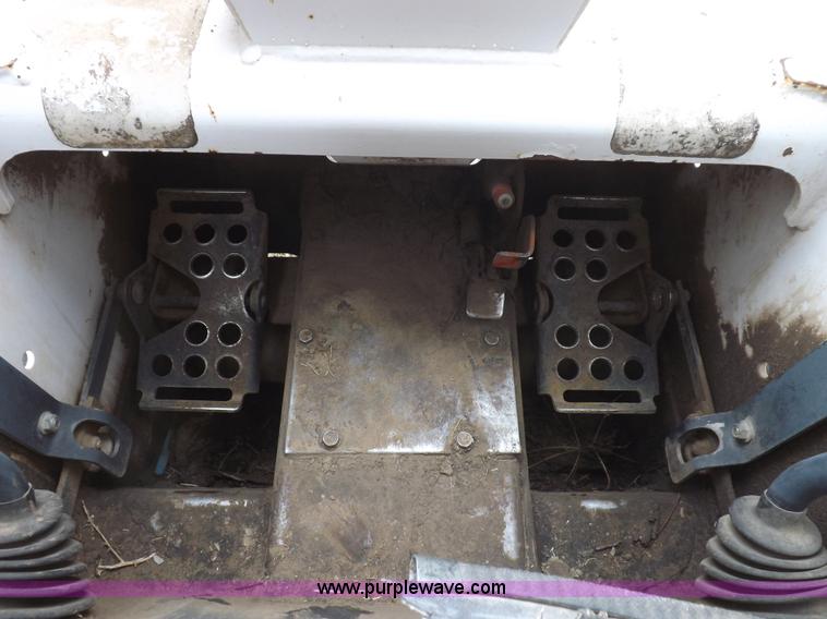 image for item I9117 1999 Bobcat 763 skid steer