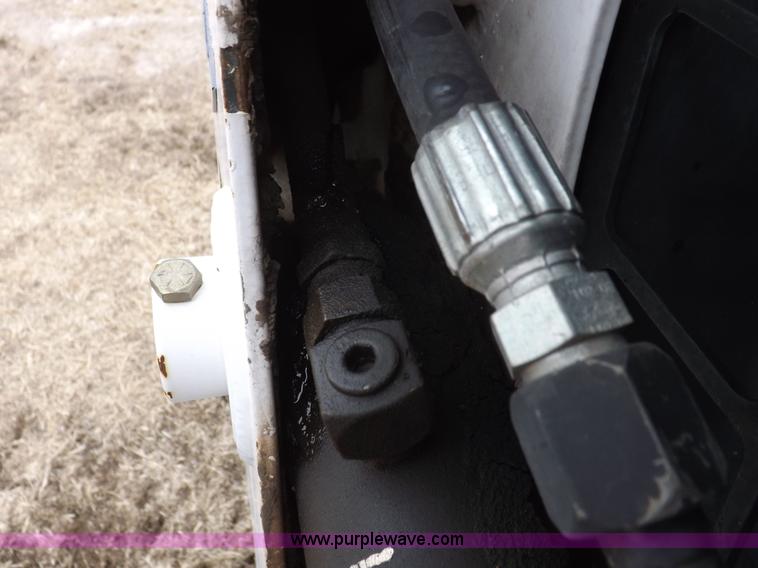 image for item I9117 1999 Bobcat 763 skid steer