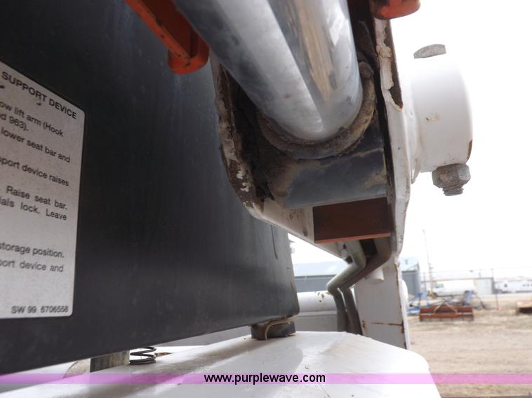 image for item I9117 1999 Bobcat 763 skid steer