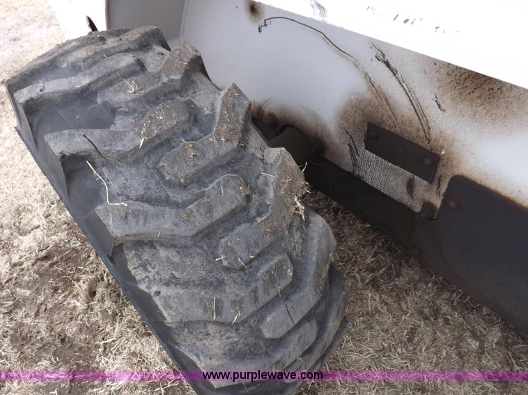 image for item I9117 1999 Bobcat 763 skid steer