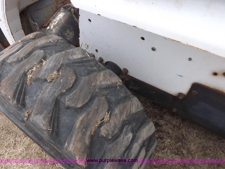 image for item I9117 1999 Bobcat 763 skid steer