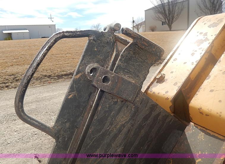 image for item I9319 Vermeer LM-42 yard plow trencher