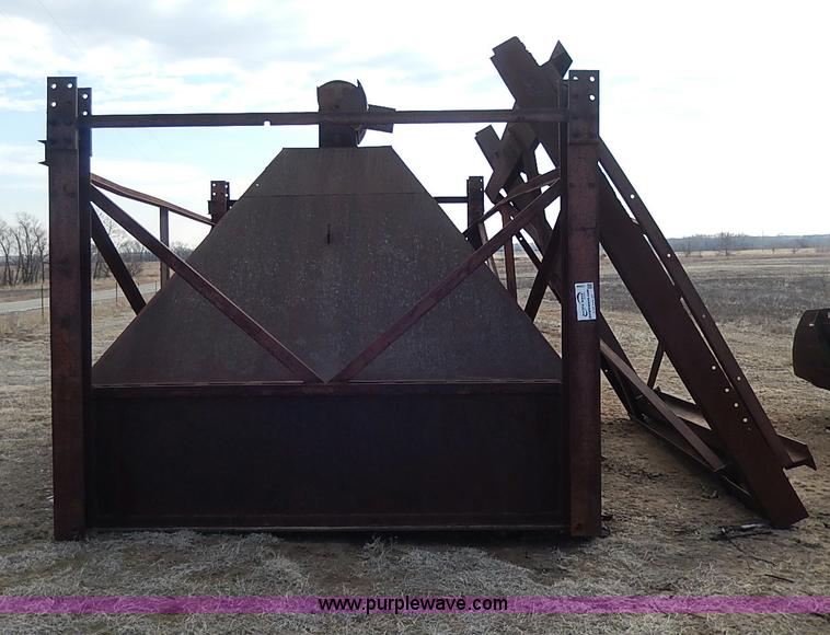 image for item I9369 Gravel hopper with stand