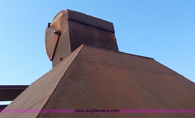 image for item I9369 Gravel hopper with stand