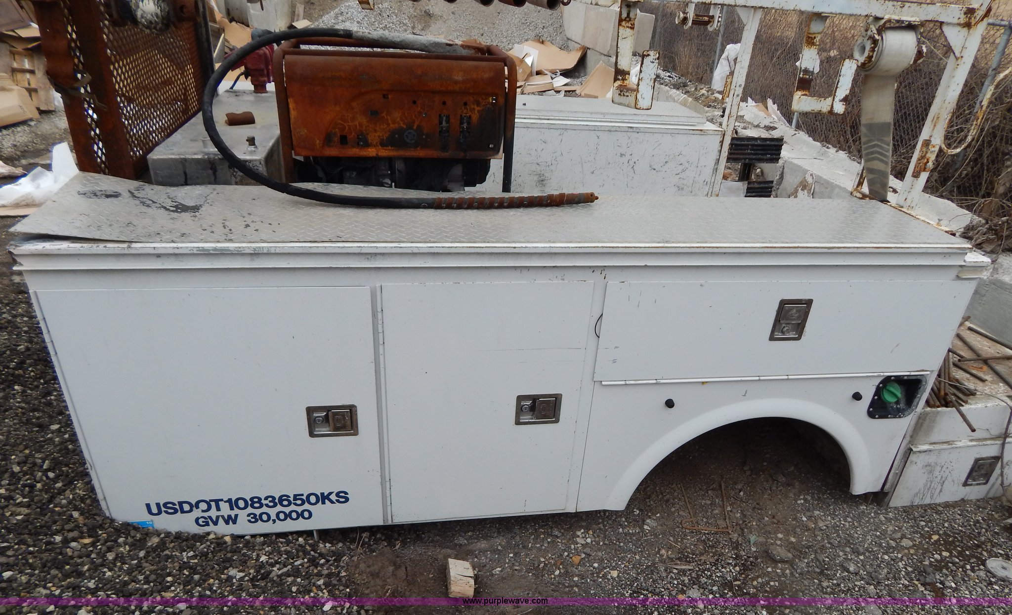 Royal utility bed in Lawrence, KS Item H1492 sold Purple Wave