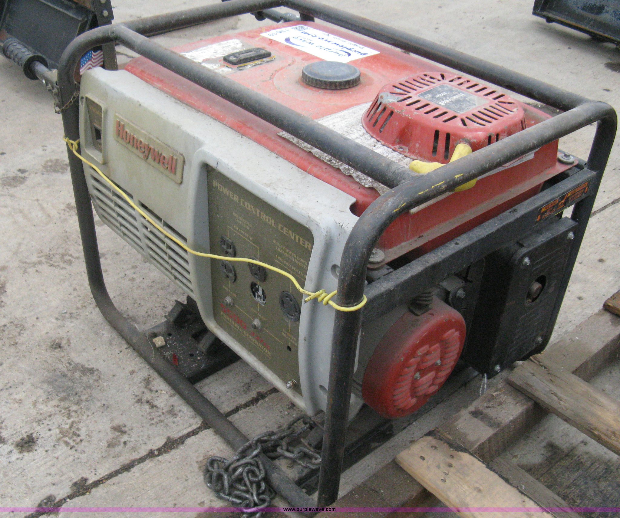 (2) Honeywell 5500 gas powered generators in Wichita, KS Item I5649