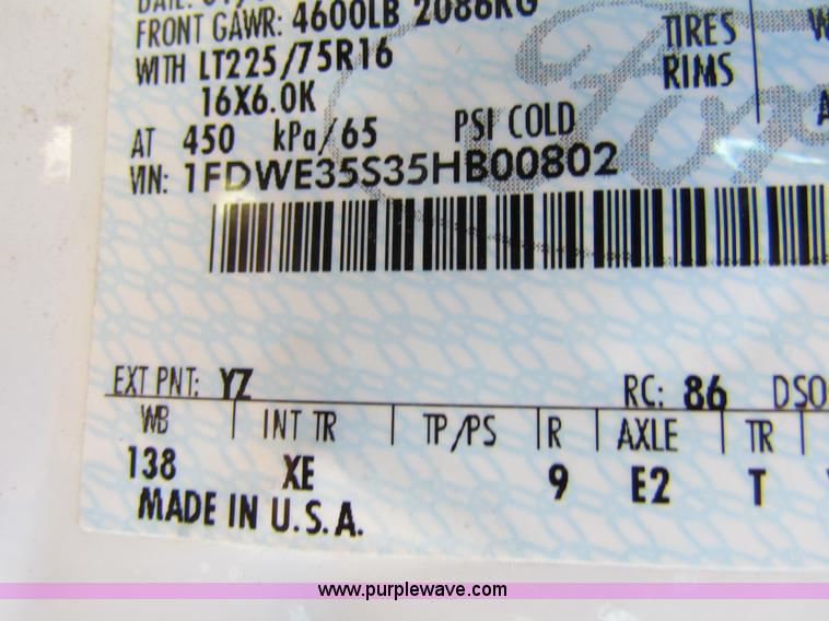 image for item AN9972 2005 Ford E350 Super Duty bus