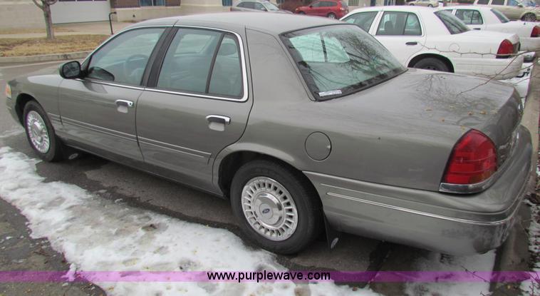 image for item AN9979 2000 Ford Crown Victoria Police Interceptor