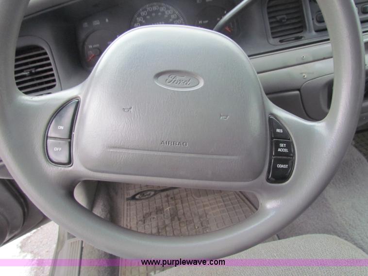 image for item AN9979 2000 Ford Crown Victoria Police Interceptor