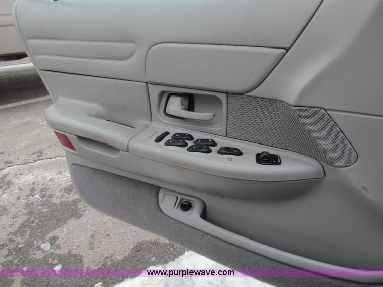 image for item AN9979 2000 Ford Crown Victoria Police Interceptor