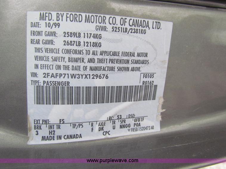 image for item AN9979 2000 Ford Crown Victoria Police Interceptor