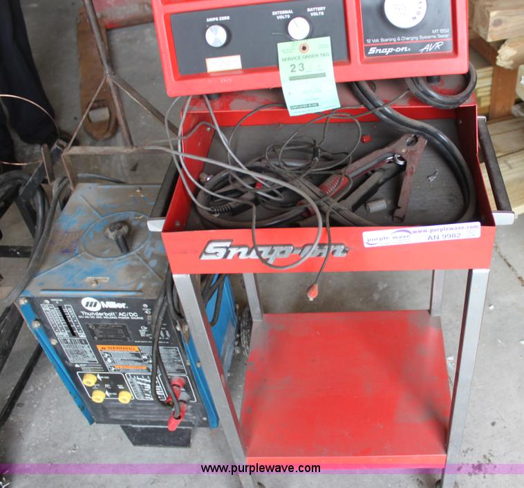 image for item AN9982 Assorted shop equipment