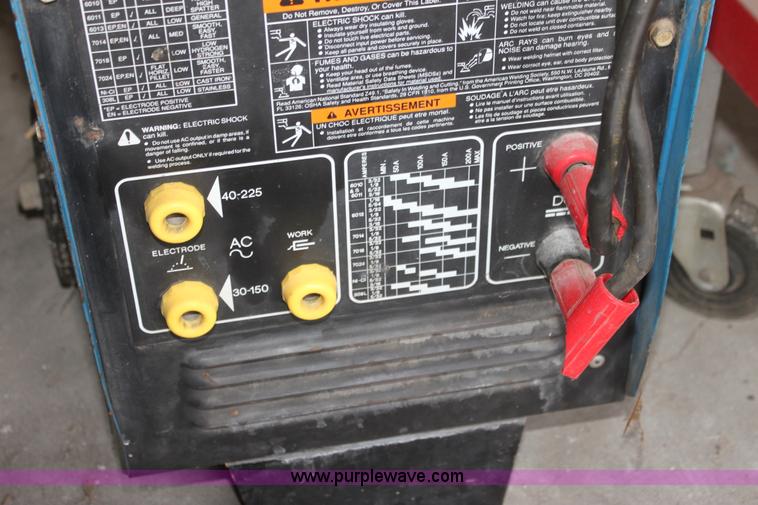 image for item AN9982 Assorted shop equipment