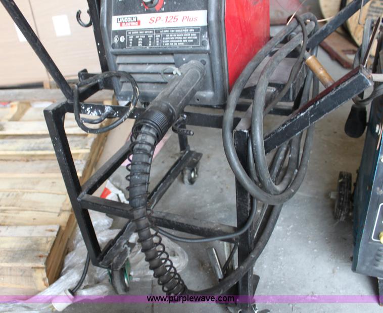 image for item AN9982 Assorted shop equipment