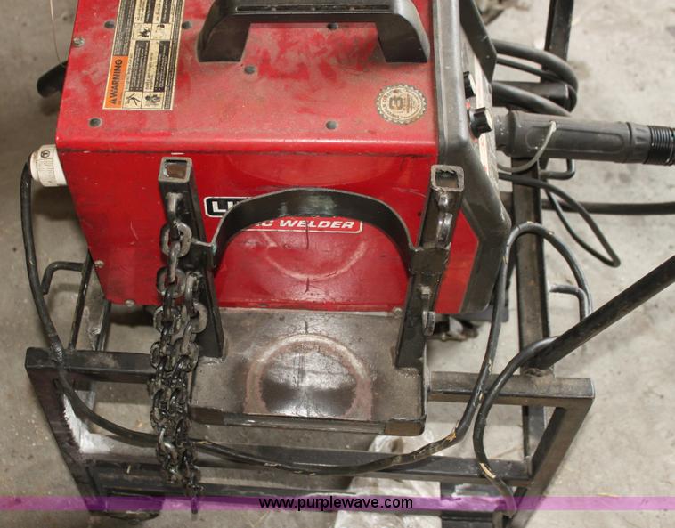 image for item AN9982 Assorted shop equipment