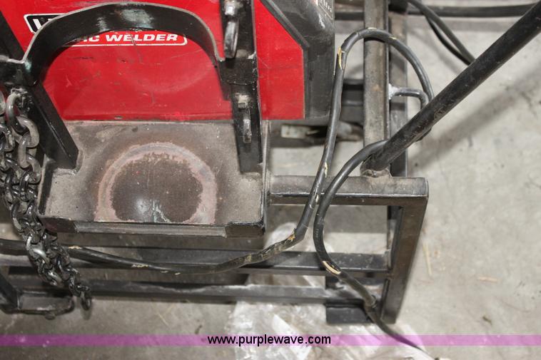 image for item AN9982 Assorted shop equipment