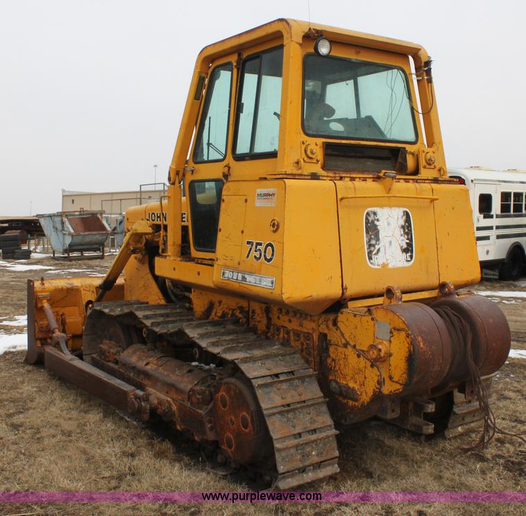 1981 John Deere 750 dozer in El Dorado, KS Item AN9983 sold Purple Wave