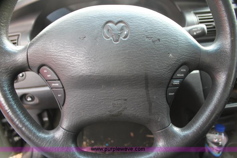 image for item AN9987 2003 Dodge Stratus SE