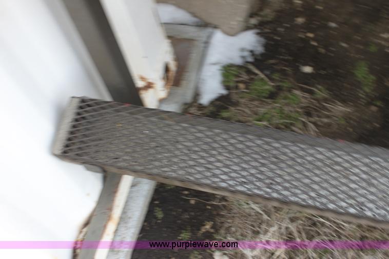 image for item AN9990 Bulk used oil storage tanks