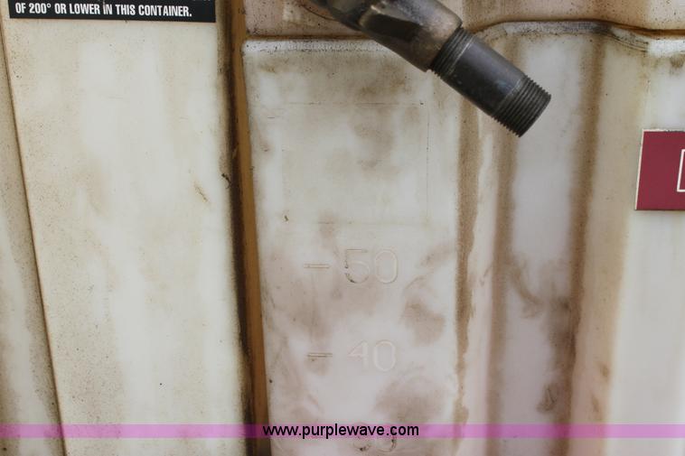 image for item AN9990 Bulk used oil storage tanks