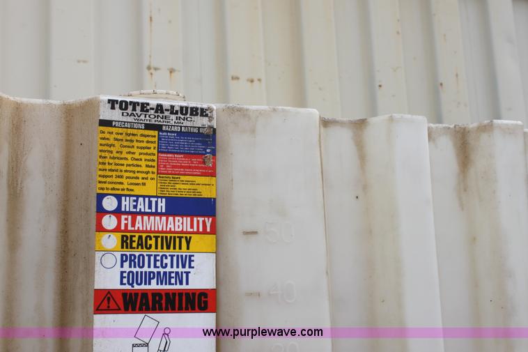 image for item AN9990 Bulk used oil storage tanks