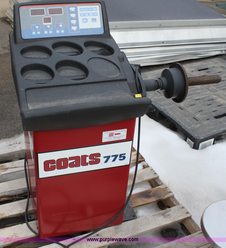 image for item AN9992 Coats 775 tire balancer