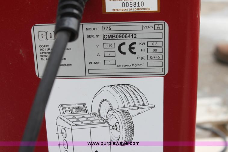 image for item AN9992 Coats 775 tire balancer