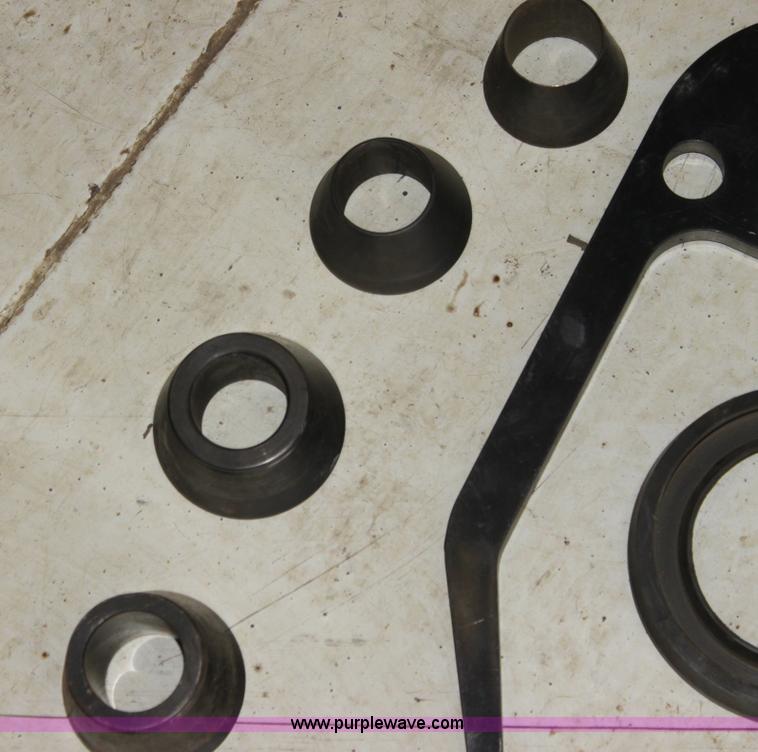 image for item AN9992 Coats 775 tire balancer