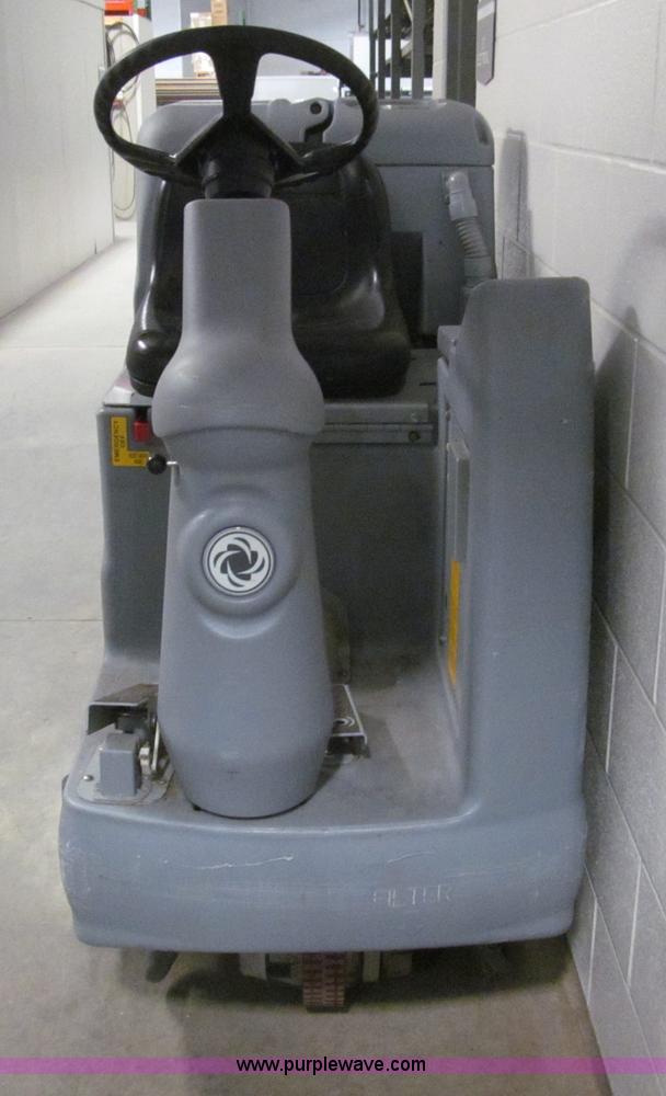 image for item AQ9910 Advance AquaRide carpet extractor