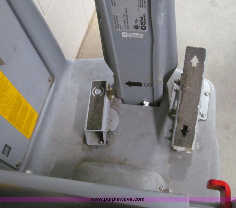 image for item AQ9910 Advance AquaRide carpet extractor