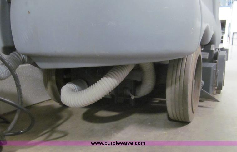 image for item AQ9910 Advance AquaRide carpet extractor