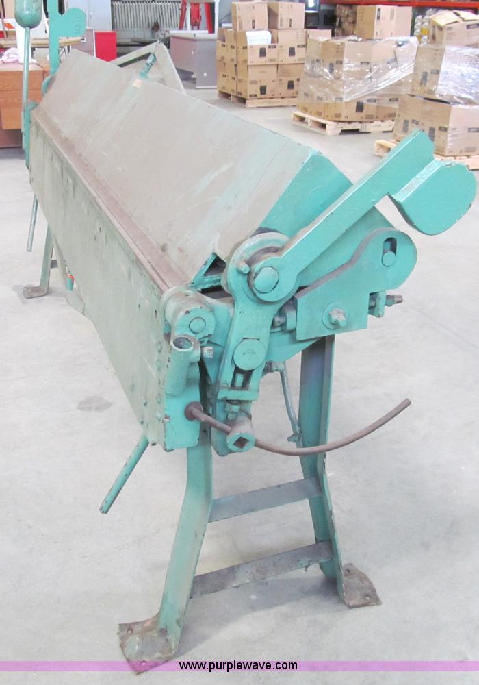 image for item AQ9913 8' sheet metal brake
