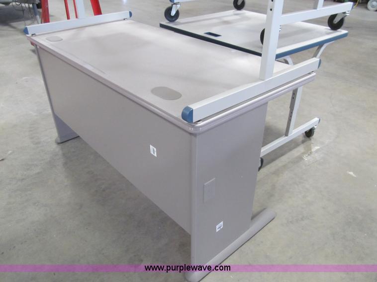 image for item AQ9920 (4) computer tables