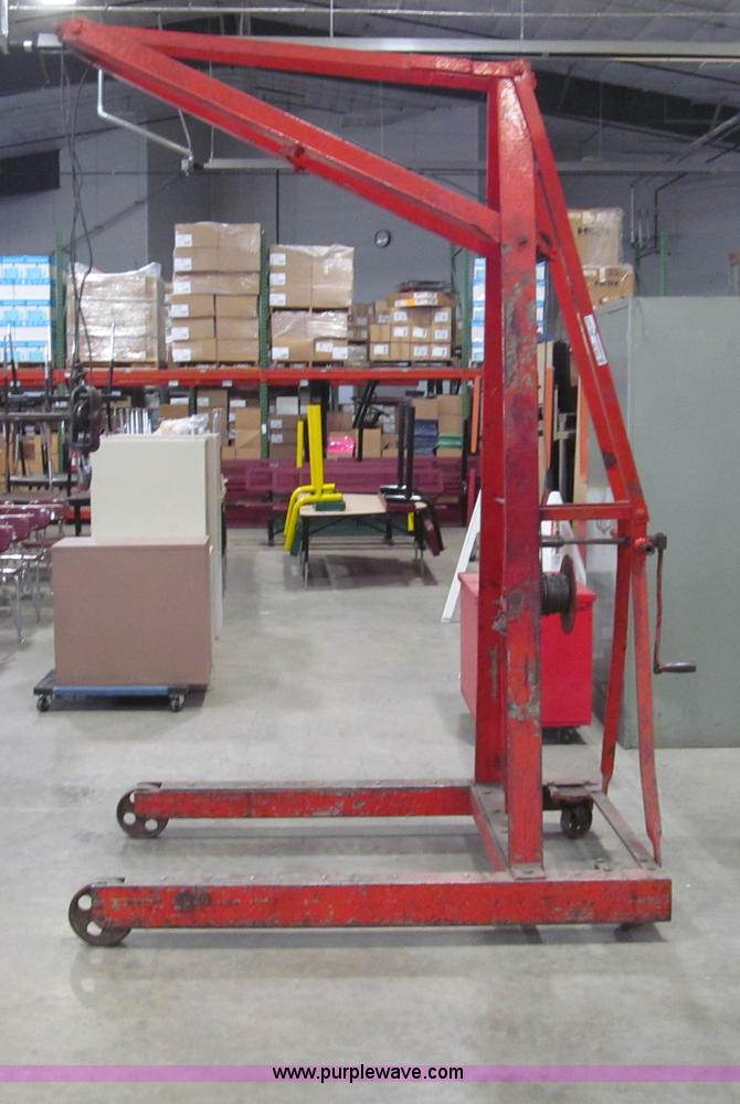 image for item AQ9921 Manley winch