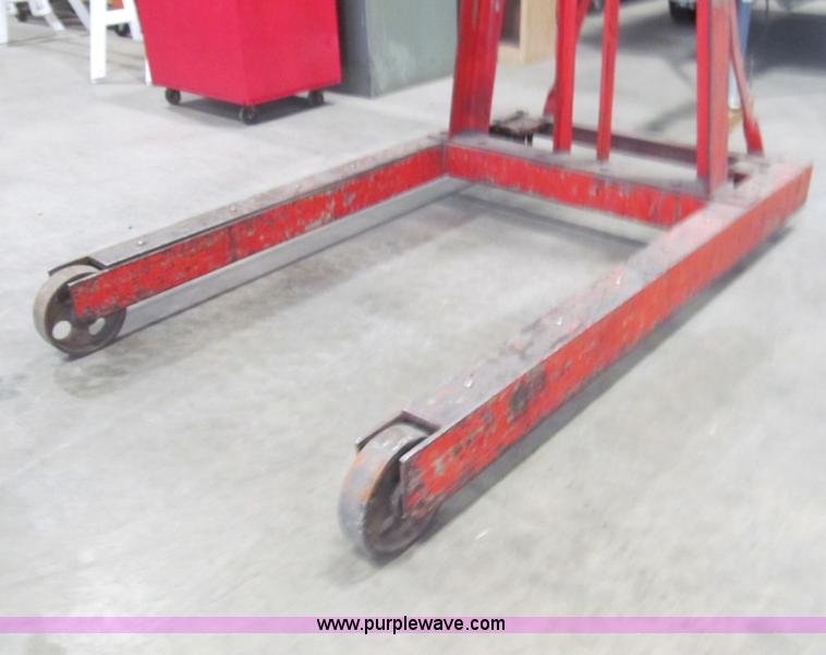 image for item AQ9921 Manley winch