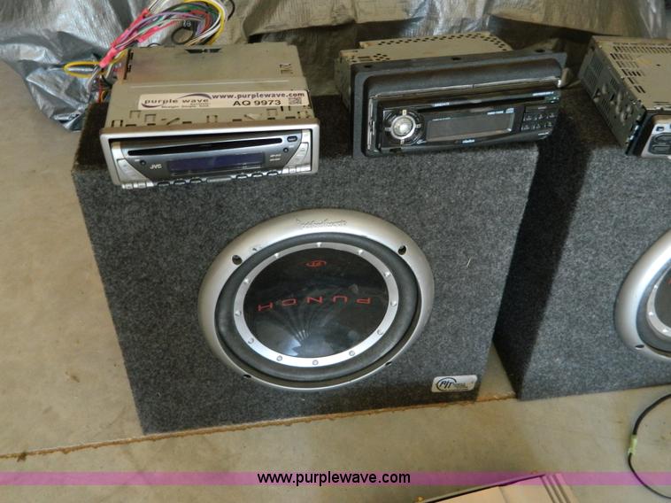 image for item AQ9973 Stereo equipment