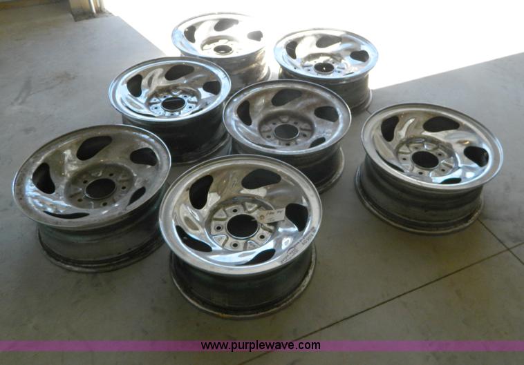 image for item AQ9974 (7) Ford chrome wheels