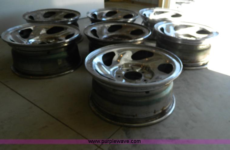 image for item AQ9974 (7) Ford chrome wheels