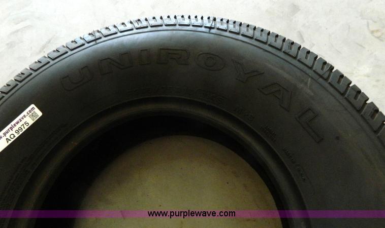 image for item AQ9975 Laredo P265/75R16 tire