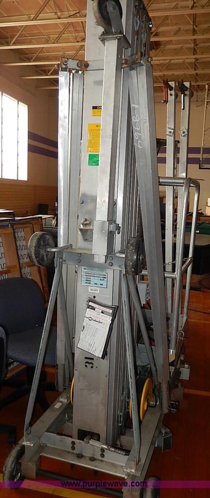 image for item AX9222 Alumaloft APL30AC electric platform lift