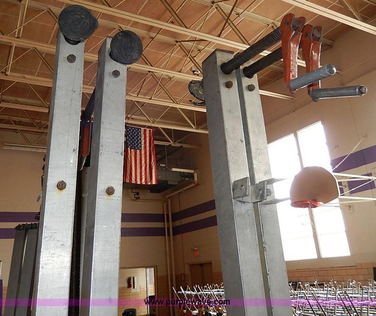 image for item AX9222 Alumaloft APL30AC electric platform lift