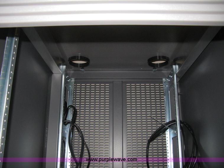 image for item AX9934 Sun Sunfire V880 rack mount server with Sun StorEdge rack