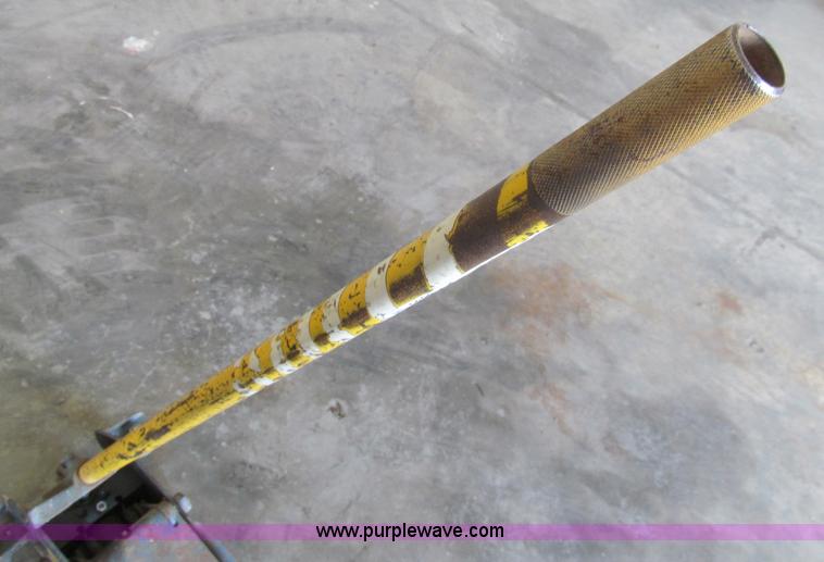 image for item AY9835 Walker 93632 floor jack