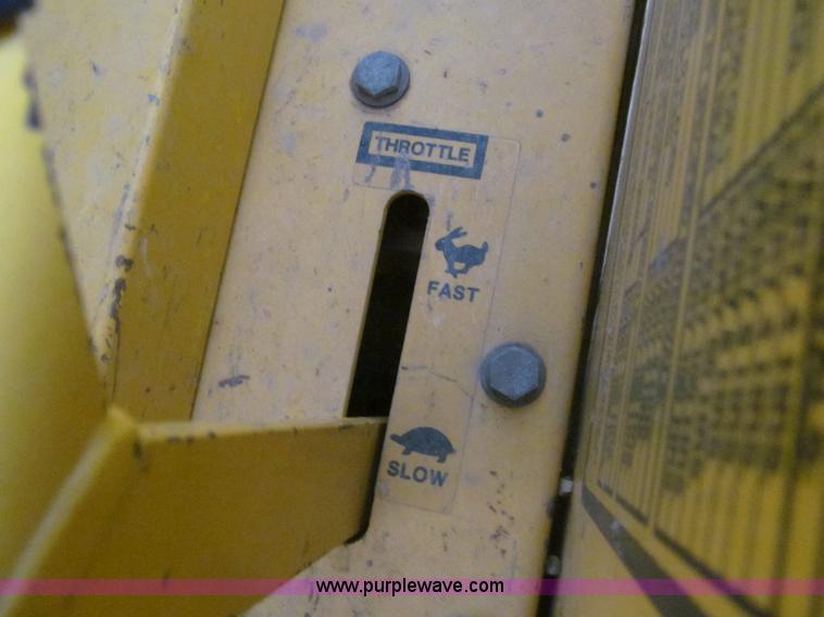 image for item AY9842 Excel Hustler 400 ZTR lawn mower