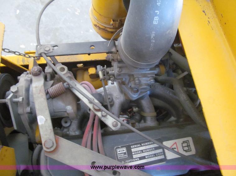 image for item AY9842 Excel Hustler 400 ZTR lawn mower