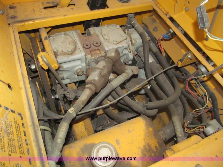 image for item AY9842 Excel Hustler 400 ZTR lawn mower