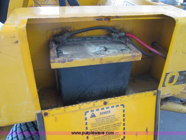 image for item AY9842 Excel Hustler 400 ZTR lawn mower